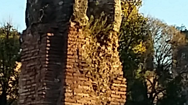 Close-up of a brick column in Rome without grain